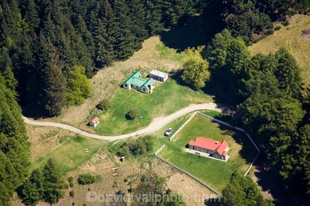 aerial;aerial-photo;aerial-photography;aerial-photos;aerial-view;aerial-views;aerials;building;buildings;countryside;dusty;gravel-road;gravel-roads;heritage;historic;historic-building;historic-buildings;historical;historical-building;historical-buildings;history;metal-road;metal-roads;metalled-road;metalled-roads;N.Z.;New-Zealand;NZ;old;Otago;Queenstown;road;roads;rural;S.I.;SI;Skippers;Skippers-Canyon;Skippers-Canyon-Road;Skippers-Road;Skippers-School-House;South-Is.;South-Island;Southern-Lakes;Southern-Lakes-District;Southern-Lakes-Region;tradition;traditional