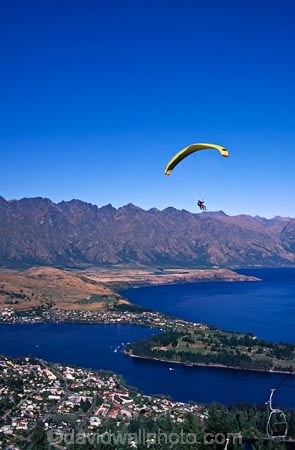adrenaline;adventure;adventure-tourism;adventurous;excite;excitement;fly;flying;lake;lake-wakatipu;lakes;mountain;mountains;new-zealand;paraglide;paraglider;paragliders;paragliding;parapont;paraponter;paraponters;paraponting;paraponts;parasail;parasailer;parasailers;parasailing;parasails;queenstown;remarkables;south-island;the-remarkables;view;wakatipu