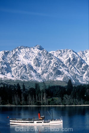 boat;boats;cold;lakes;mountain;mountains;ship;snow;steam;steamer;steamship;tourism;tourist;tourists;winter