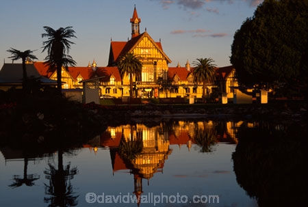 reflection;tourism;historic;historical;museum;art;gallery;history;garden;pond;reflections
