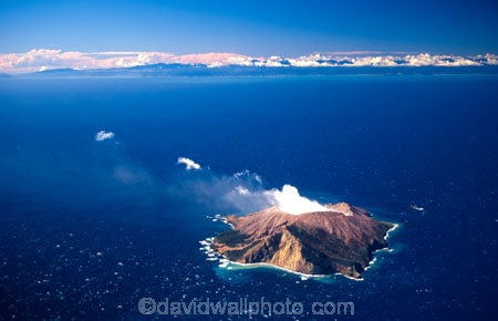 volcano;volcanoes;volcanic;craters;thermal;mountain;mountains;ash;lava;scoria;steam;vent;islands;sea;ocean;water;active;activity;volcanic-activity