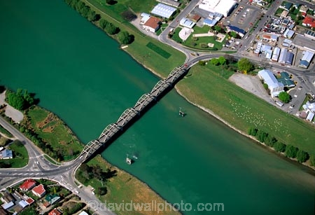 river;town;township;village;rural;service-town;farming-town;community;winding;New-Zealand;State-Highway-One;-SH1;Southern-Scenic-Route;southern;south;aerials