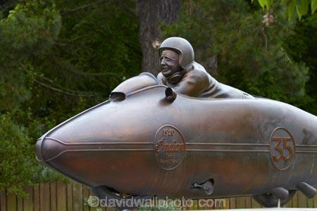 art;art-work;art-works;bike;bikes;bronze;bronze-statue;bronze-statues;Burt-Munro;Feldwick-Gates;Gala-St-reserve;Invercargill;motorbike;motorbikes;motorcycle;motorcycles;N.Z.;New-Zealand;NZ;public-art;public-art-work;public-art-works;public-sculpture;public-sculptures;Queens-Park;Queens-Pk;Queens-Park;Queens-Pk;Roddy-McMillan;S.I.;sculpture;sculptures;SI;South-Is;South-Island;Southland;statue;statues;Sth-Is.;sculptor-Roddy-McMillan
