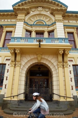 1906;architectural;architecture;building;buildings;Civic-Theatre;Civic-Theatre-complex;cyclist;cyclists;decorative;English-renaissance-style;heritage;historic;historic-building;historic-buildings;historical;historical-building;historical-buildings;history;Invercargill;N.Z.;New-Zealand;NZ;old;ornate;people;person;S.I.;SI;South-Is;South-Island;Southland;Sth-Is.;theatre;theatres;tradition;traditional