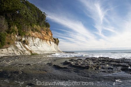 bluff;bluffs;cliff;cliffs;coast;coastal;coastline;coastlines;coasts;N.I.;N.Z.;New-Zealand;NI;North-Is;North-Is.;North-Island;NZ;ocean;sea;shore;shoreline;shorelines;shores;steep;Taranaki;Waiiti;water