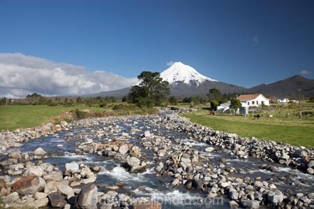 brook;brooks;creek;creeks;Egmont-N.P.;Egmont-National-Park;Egmont-NP;flow;Mount-Egmont;Mount-Taranaki;Mount-Taranaki-Egmont;Mountain;mountainous;mountains;mt;Mt-Egmont;Mt-Taranaki;Mt-Taranaki-Egmont;mt.;Mt.-Egmont;Mt.-Taranaki;Mt.-Taranaki-Egmont;N.I.;N.Z.;New-Zealand;NI;North-Is;North-Is.;North-Island;NZ;river;rivers;season;seasonal;seasons;snow;stream;streams;Taranaki;volcanic;volcano;volcanoes;Waiwhakaiho-River;Waiwhakaiho-Stream;water;wet;winter