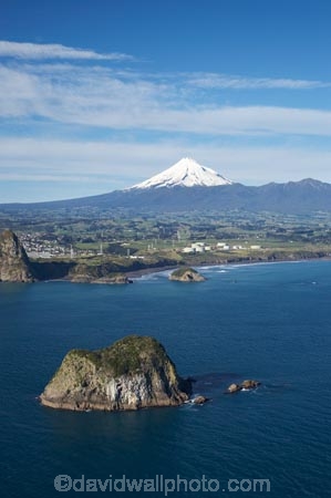 aerial;aerial-photo;aerial-photograph;aerial-photographs;aerial-photography;aerial-photos;aerial-view;aerial-views;aerials;coast;coastal;coastline;coastlines;coasts;Egmont-N.P.;Egmont-National-Park;Egmont-NP;mount;Mount-Egmont;Mount-Taranaki;Mount-Taranaki-Egmont;Mountain;mountainous;mountains;mt;Mt-Egmont;Mt-Taranaki;Mt-Taranaki-Egmont;mt.;Mt.-Egmont;Mt.-Taranaki;Mt.-Taranaki-Egmont;N.I.;N.Z.;New-Plymouth;New-Zealand;NI;North-Is;North-Is.;North-Island;NZ;ocean;peak;peaks;sea;season;seasonal;seasons;shore;shoreline;shorelines;shores;snow-capped;snow_capped;snowcapped;Sugar-Loaf-Islands;summit;summits;Taranaki;Tasman-Sea;volcanic;volcano;volcanoes;water;winter