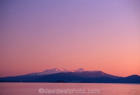 aqua;calm;dusk;evening;lake;lake-surface;lakes;late-afternoon;mountain;mountains;pink;range;ranges;sunset;surface;traquil;water
