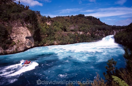 adventure;boat;fall;Huka;jetboat;lake-taupo;power;river;spectacular;speed;thrills;tourism;tourist;tourists;wake;water;waterfall;waterfalls;white;white-water