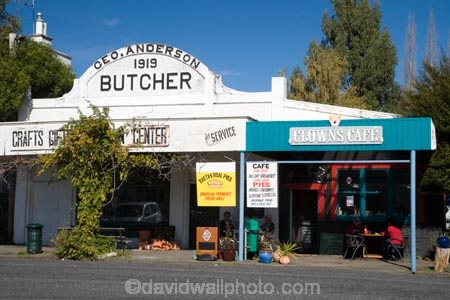 building;buildings;butcher;butchers;cafe;cafes;Central-Plateau;cuisine;dine;diners;dining;eat;eating;food;heritage;historic;historic-building;historic-buildings;historical;historical-building;historical-buildings;history;N.I.;N.Z.;New-Zealand;NI;North-Island;NZ;old;Old-Butchers-Shop;Raetihi;restaurant;restaurants;Ruapehu-Region;tradition;traditional