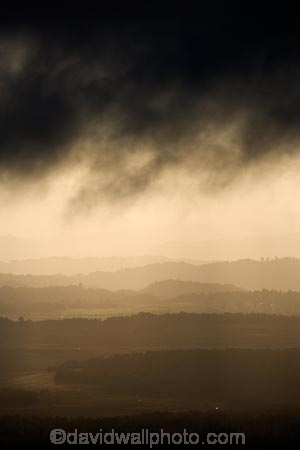 afternoon;appraching-storm;central-plateau;cloud-clouds;cloudy;country;countryside;downpour;downpours;farm;farming;farmland;farms;field;fields;lookout;N.I.;N.Z.;National-Park;New-Zealand;NI;North-Island;NZ;rain;rains;rainy;ruapehu-district;rural;shower;storm;storm-cloud;storm-clouds;storms;view;views;volcanic-plateau;Whakapapa-Skifield