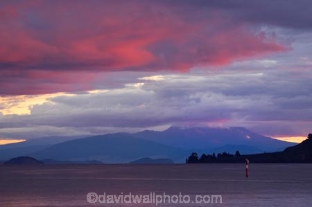 Central-North-Island;cloud;clouds;cloudy;dusk;evening;lake-lakes;Lake-Taupo;Mount-Tongariro;Mt-Tongariro;Mt.-Tongariro;N.I.;N.Z.;New-Zealand;NI;nightfall;North-Island;NZ;orange;sky;sunset;sunsets;Taupo;twilight;volcanic;volcano;volcanoes;water
