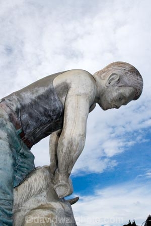 agricultural;agriculture;big-shearer-statue;farm;farming;farms;giant-shearer-statue;King-Country;N.I.;N.Z.;New-Zealand;NI;North-Island;NZ;rural;Shearer-Statue;shearers;shearing;statue;statues;Te-Kuiti;Waikato