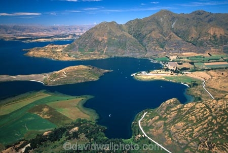 mountain;mountains;lake;lakes;bay;bays;boat;boats;jet-boat;jet-boats;aerial;aerials