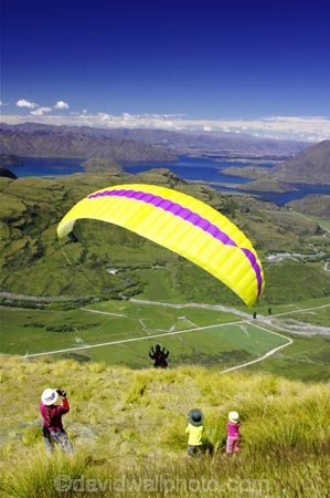 adrenaline;adventure;adventure-tourism;altitude;excite;excitement;extreme;extreme-sport;fly;flyer;flying;free;freedom;lake;lake-wanaka;lakes;launch;n.z.;new-zealand;nz;paraglide;paraglider;paragliders;paragliding;parapont;paraponter;paraponters;paraponting;paraponts;parasail;parasailer;parasailers;parasailing;parasails;recreation;skies;sky;south-island;sport;sports;take-off;take_off;takeoff;treble-cone;view;wanaka;yellow