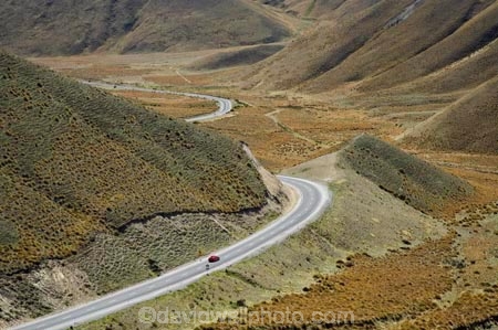 bend;bends;car;cars;Central-Otago;corner;corners;driving;high-country;highcountry;highland;highlands;highway;highways;Lindis-Pass;N.Z.;New-Zealand;North-Otago;NZ;open-road;open-roads;Otago;Red-Car;ridge;ridgeline;ridgelines;ridges;road;road-trip;roads;SI;snow-tussock;snow-tussocks;South-Island;State-Highway-8;State-Highway-Eight;transport;transportation;travel;traveling;travelling;trip;tussock;tussock-land;tussock-lands;tussockland;tussocklands;tussocks;uplands