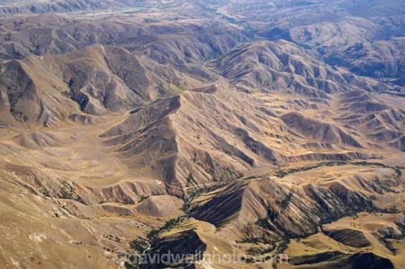 aerial;aerial-photo;aerial-photography;aerial-photos;aerials;agricultural;agriculture;barren;contours;country;countryside;dry;erroded;farm;farming;farmland;farms;High-Country;highland;highlands;hills;hilly;Lindis-Pass;N.Z.;New-Zealand;NZ;Otago;rough;rugged;rural;South-Island;topography;wild;wilderness
