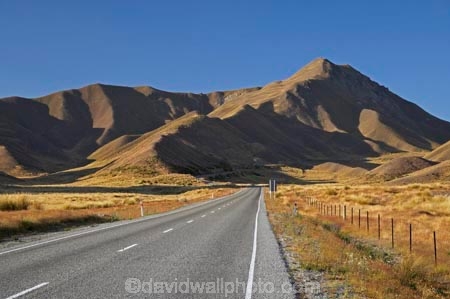 Central-Otago;centre-line;centre-lines;centre_line;centre_lines;centreline;centrelines;driving;high-country;highcountry;highland;highlands;highway;highways;Lindis-Pass;N.Z.;New-Zealand;North-Otago;NZ;open-road;open-roads;Otago;ridge;ridgeline;ridgelines;ridges;road;road-trip;roads;SI;snow-tussock;snow-tussocks;South-Island;State-Highway-8;State-Highway-Eight;straight;transport;transportation;travel;traveling;travelling;trip;tussock;tussock-land;tussock-lands;tussockland;tussocklands;tussocks;uplands