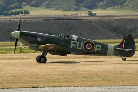 1939;1940;1941;1942;1943;1944;1945;aeroplane;aeroplanes;air-craft;air-display;air-displays;air-force;air-show;air-shows;aircraft;airforce;airplane;airplanes;airshow;airshows;aviating;aviation;aviator;aviators;battle-of-britain;combat;demonstration;display;displays;fighter;fighter-plane;fighter-planes;fighters;flight;flights;fly;flyer;flyers;flying;mark-16;military;new-zealand;nz;pilot;pilots;plane;planes;RAAF;RAF;RNZAF;sky;south-island;spitfire;spitfires;squadron;supermarine;supermarine-Mk-XVI-spitfire;wanaka;war;warbird;warbirds;warbirds-over-wanaka;wars;world-war-2;world-war-two;ww2;WWII