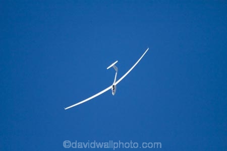 aerobatic-display;Aerobatic-maneuver;aviate;aviation;aviator;aviators;flies;fly;flying;glide;glider;gliders;glides;gliding;loop;loop-de-loop;loop_de_loop;N.Z.;New-Zealand;NZ;Otago;S.I.;sail-plane;sail-planes;sail-planing;sail_plane;sail_planes;sail_planing;sailplane;sailplanes;sailplaning;SI;soar;soaring;South-Is;South-Island;Sth-Is;Wanaka;Warbirds-over-Wanaka;wing;wings