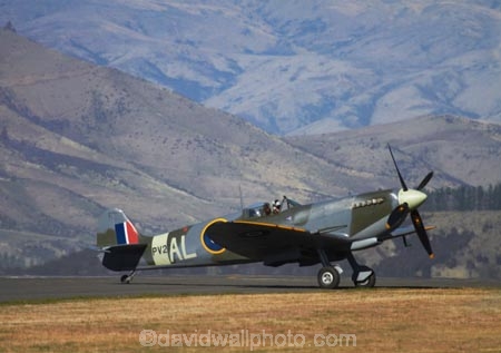 1939;1940;1941;1942;1943;1944;1945;aeroplane;aeroplanes;air-craft;air-display;air-displays;air-force;air-show;air-shows;aircraft;airforce;airplane;airplanes;airshow;airshows;aviating;aviation;aviator;aviators;battle-of-britain;combat;demonstration;display;displays;fighter;fighter-plane;fighter-planes;fighters;flight;flights;fly;flyer;flyers;flying;mark-16;military;Mk.IXc;N.Z.;new-zealand;NZ;Otago;pilot;pilots;plane;planes;PV270;RAAF;RAF;RNZAF;S.I.;SI;sky;South-Is;south-island;spitfire;spitfires;squadron;Sth-Is;supermarine;supermarine-Mk-XVI-spitfire;wanaka;war;warbird;warbirds;Warbirds-over-Wanaka;wars;world-war-2;world-war-two;ww2;WWII