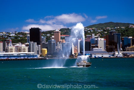 water;sea;ocean;harbor;harbors;harbours;harbour;fountain;fountains;swim;swimming;swimmer;swimmers;sunbathe;sun-bathe;summer;play