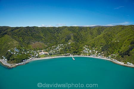 aerial;aerial-image;aerial-images;aerial-photo;aerial-photograph;aerial-photographs;aerial-photography;aerial-photos;aerial-view;aerial-views;aerials;bay;bays;coast;coastal;coastline;coastlines;coasts;Days-Bay;Days-Bay-Jetty;Eastbourne;harbor;harbors;harbour;harbours;jetties;jetty;Marine-Dr;Marine-Drive;N.I.;N.Z.;New-Zealand;NI;North-Is;North-Island;NZ;pier;piers;Port-Nicholson;sea;seas;shore;shoreline;shorelines;shores;Te-Whanganui_a_Tara;water;waterside;Wellington;Wellington-Harbor;Wellington-Harbour;wharf;wharfes;wharfs;wharves