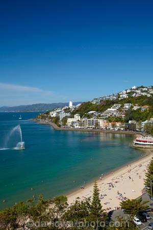 beach;beaches;coast;coastal;fountain;fountains;harbor;harbors;harbour;harbours;N.I.;N.Z.;New-Zealand;NI;North-Is.;North-Island;Nth-Is;NZ;Oriental-Bay;Oriental-Parade;Oriental-Pde;Port-Nicholson;Te-Whanganui_a_Tara;Wellington;Wellington-Harbor;Wellington-Harbour;Wellington-Waterfront
