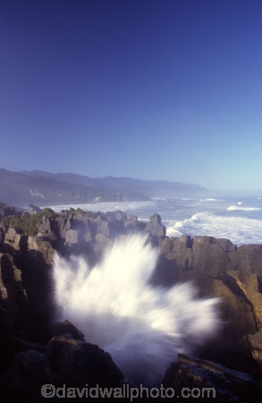 blow-hole;coast;coastal;coastline;formation;geology;ocean;rock-formations;sea;sedementary;shore;shoreline;splash;spray;tasman;tidal;tide;wave;waves