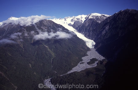 aerials;alpine;alps;glacial;glacier;glaciers;ice;ice-river;main-divide;moraine;mountain;mountains;river-of-ice;rock;rocks;scenic;snow;southern;southern-alps;white