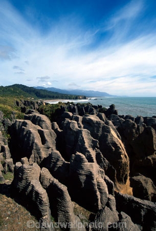 coast;coastal;coastline;form;formation;formations;geological;geology;layer;layered;layers;pattern;patterns;rock;sedementary;texture;textures;tide