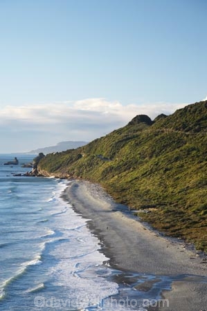 beach;beaches;coast;coastal;coastline;coastlines;coasts;N.Z.;New-Zealand;NZ;ocean;oceans;S.I.;sand;sandy;sea;seas;shore;shoreline;shorelines;shores;SI;South-Island;surf;Tasman-Sea;water;wave;waves;West-Coast;Westland