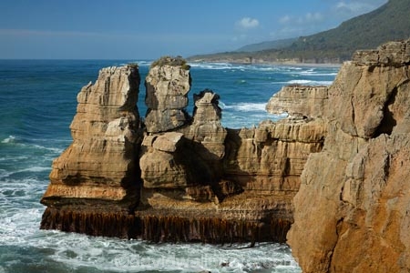 coast;coastal;formations;N.Z.;New-Zealand;NZ;Paparoa-N.P.;Paparoa-National-Park;Paparoa-NP;Punakaiki;rock;rock-formations;rocks;S.I.;SI;South-Is;South-Island;Sth-Is;Tasman-Sea;unusual;West-Coast;Westland