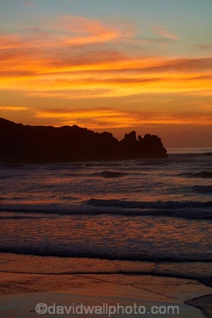 beach;beaches;coast;coastal;dusk;evening;N.Z.;New-Zealand;night;night_time;nightfall;NZ;Pancake-Rocks;Paparoa-N.P.;Paparoa-National-Park;Paparoa-NP;Punakaiki;rock;rocks;S.I.;SI;South-Is;South-Island;Sth-Is;sunset;sunsets;Tasman-Sea;tourism;tourist-attraction;travel;twilight;West-Coast;Westland