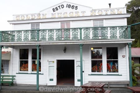 ale-house;ale-houses;architecture;bar;bars;colonial;free-house;free-houses;Golden-Nugget-Hotel;Greymouth;Historic;historical;history;hotel;hotels;new-zealand;old;place;places;pub;public-house;public-houses;pubs;saloon;saloons;Shantytown;south-island;tavern;taverns;west-coast;westland;wood;wooden