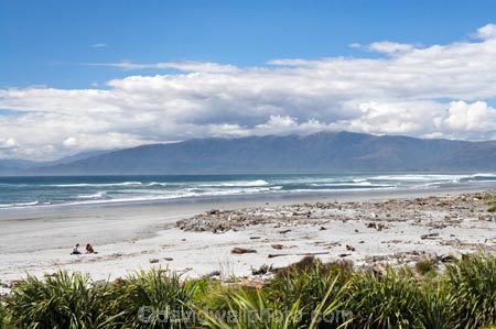 Beach;beaches;drift-wood;new-zealand;ocean;sea;south-island;tasman-sea;wave;waves;west-coast;westland;Westport