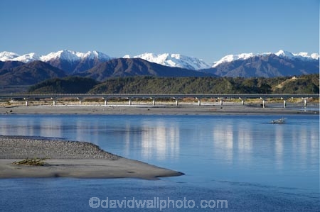 alp;alpine;alps;altitude;calm;estuaries;estuary;high-altitude;Hokitika;Hokitika-River;inlet;inlets;lagoon;lagoons;mount;mountain;mountain-peak;mountainous;mountains;mountainside;mt;mt.;N.Z.;New-Zealand;NZ;peak;peaks;placid;quiet;range;ranges;reflection;reflections;river;rivers;S.I.;serene;SI;smooth;snow;snow-capped;snow_capped;snowcapped;snowy;South-Is.;South-Island;southern-alps;still;tidal;tide;tranquil;water;Wesl-Coast;Westland