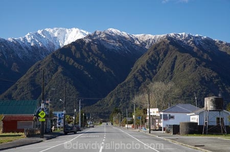 alp;alpine;alps;altitude;high-altitude;main-divide;Main-Road;mount;mountain;mountain-peak;mountainous;mountains;mountainside;mt;mt.;N.Z.;New-Zealand;NZ;peak;peaks;range;ranges;S.I.;SI;snow;snow-capped;snow_capped;snowcapped;snowy;South-Is.;South-Island;Southern-Alps;summit;summits;town;township;West-Coast;Westland;Whataroa