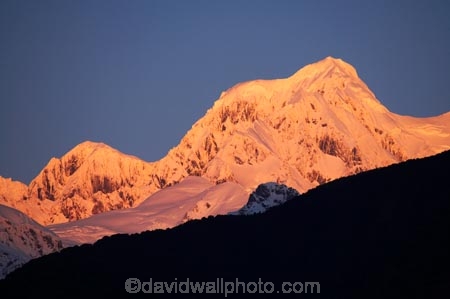 alp;alpenglow;alpine;alps;altitude;high-altitude;main-divide;mount;Mount-Tasman;mountain;mountain-peak;mountainous;mountains;mountainside;mt;Mt-Tasman;mt.;Mt.-Tasman;N.Z.;New-Zealand;NZ;peak;peaks;range;ranges;S.I.;SI;snow;snow-capped;snow_capped;snowcapped;snowy;South-Is.;South-Island;southern-alps;summit;summits;West-Coast;Westland