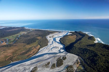 aerial;aerial-photo;aerial-photograph;aerial-photographs;aerial-photography;aerial-photos;aerial-view;aerial-views;aerials;braided-river;braided-rivers;coast;coastal;coastline;coastlines;coasts;meander;meandering;meandering-river;meandering-rivers;N.Z.;New-Zealand;NZ;ocean;river;rivers;S.I.;sea;shore;shoreline;shorelines;shores;SI;South-Is.;South-Island;Tasman-Sea;water;West-Coast;Westland;Whataroa-River