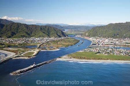 aerial;aerial-photo;aerial-photograph;aerial-photographs;aerial-photography;aerial-photos;aerial-view;aerial-views;aerials;beach;beaches;Blaketown;coast;coastal;coastline;coastlines;coasts;Cobden;Cobden-Hill;Cobden-Island;Grey-River;Grey-River-Bar;Grey-River-Mouth;Greymouth;Greymouth-Bar;Greymouth-Harbour-Bar;Mawheranui;N.Z.;New-Zealand;NZ;ocean;oceans;Peter-Ridge;Rapahoe-Range;river;rivers;S.I.;sand;sandy;sea;seas;shore;shoreline;shorelines;shores;SI;South-Island;surf;Tasman-Sea;Twelve-Apostles-Range;water;wave;waves;West-Coast;Westland