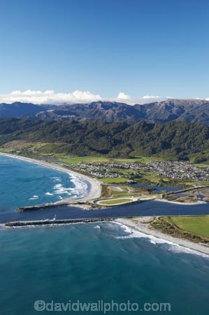 aerial;aerial-photo;aerial-photograph;aerial-photographs;aerial-photography;aerial-photos;aerial-view;aerial-views;aerials;beach;beaches;coast;coastal;coastline;coastlines;coasts;Cobden;Cobden-Hill;Grey-River;Grey-River-Bar;Grey-River-Mouth;Greymouth;Greymouth-Bar;Greymouth-Harbour-Bar;Mawheranui;N.Z.;New-Zealand;NZ;ocean;oceans;Rapahoe-Range;river;rivers;S.I.;sand;sandy;sea;seas;shore;shoreline;shorelines;shores;SI;South-Island;surf;Tasman-Sea;Twelve-Apostles-Range;water;wave;waves;West-Coast;Westland