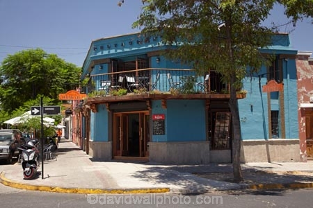 bar;Barrio-Bellavista;bars;Bellavista;building;buildings;cafe;cafes;Calle-Constitucion;calle-Dardignac;Cantina-Bar;capital-cities;capital-city;Capital-of-Chile;Chile;Ciudad-Vieja;colorful;colourful;Constitucion-St;Dardignac-St;footpath;footpaths;heritage;historic;historic-building;historic-buildings;historical;historical-building;historical-buildings;history;old;restaurant;restaurante;restaurants;Sangucheria;Santiago;sidewalk;sidewalks;South-America;Sth-America;street;street-scene;street-scenes;streets;tavern;taverns;tradition;traditional