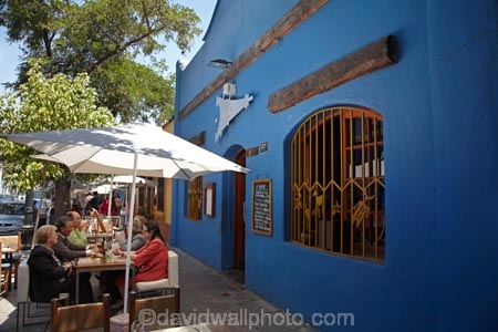 alfresco;bar;Barrio-Bellavista;bars;Bellavista;cafe;cafes;Calle-Constitucion;capital-cities;capital-city;Capital-of-Chile;Chile;colorful;colourful;Constitucion-St;cuisine;dine;diner;diners;dining;eat;eating;food;footpath;footpaths;Le-Boheme;Le-Boheme-Restaurant;Le-Boheme-Restaurante;people;person;restaurant;restaurante;restaurants;Santiago;sidewalk;sidewalks;South-America;Sth-America;street;street-scene;street-scenes;streets;tavern;taverns