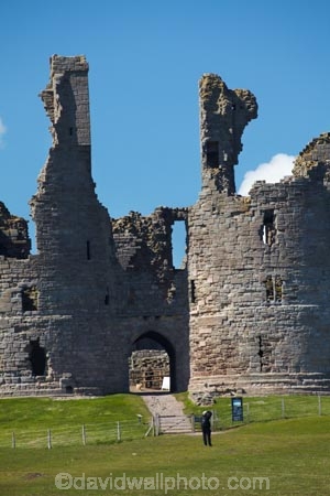 1313;abandon;abandoned;battlement;battlements;Britain;British-Isles;building;buildings;castellated;castellations;castle;castle-ruins;castles;crenellation;crenellations;derelict;dereliction;deserted;desolate;desolation;Dunstanburgh-Castle;Dunstanburgh-Castle-Ruins;England;English;Europe;fort;fortification;fortress;fortresses;G.B.;GB;Grade-listed-building;Great-Britain;heritage;heritage-tourism;historic;historic-building;historic-buildings;historical;historical-building;historical-buildings;history;N.E.-England;NE-England;North-East-England;Northumberland;old;people;person;ruin;ruined-castle;ruins;run-down;stone-buidling;stone-buildings;tourism;tourist;tourists;tradition;traditional;U.K.;UK;United-Kingdom