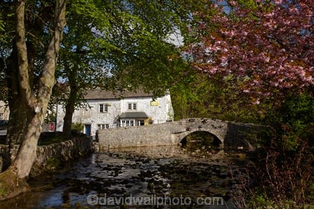 bridge;bridges;Britain;British-Isles;brook;brooks;creek;creeks;England;Europe;flow;G.B.;GB;Great-Britain;historic-bridge;historic-bridges;historical-bridge;historical-bridges;Malham;Malham-Beck;North-Yorkshire;Northern-England;stone-bridge;stone-bridges;stream;streams;U.K.;UK;United-Kingdom;water;wet;Yorkshire;Yorkshire-Dales;Yorkshire-Dales-National-Park