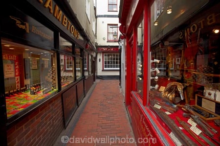 boutique;boutiques;Brighton;Brighton-and-Hove;Brighton-Lanes;Britain;British-Isles;commerce;commercial;East-Sussex;England;Europe;footpath;footpaths;G.B.;GB;Great-Britain;image;images;jeweler;jewelers;jeweller;jewellers;Lambtons;Lambtons;lanes;Lanes-Armoury;Meeting-House-Lane;narrow-lane;narrow-lanes;narrow-street;narrow-streets;pedestrian-lane;photo;photos;retail;retail-store;retailer;retailers;shop;shopping;shops;South-East-England;store;stores;street-scene;street-scenes;Sussex;The-Lanes;U.K.;UK;United-Kingdom