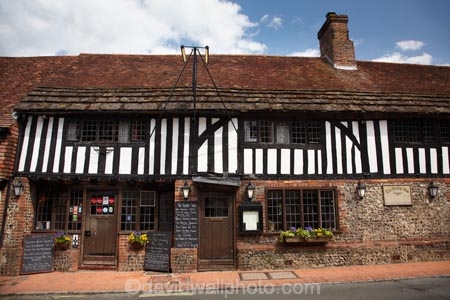 14th-century;15th-century;ale-house;ale-houses;Alfriston;Alfriston-village;bar;bars;Britain;British-Isles;building;buildings;East-Sussex;England;Europe;first-licensed-in-1397;free-house;free-houses;G.B.;GB;Great-Britain;heritage;High-St;High-Street;historic;historic-building;historic-buildings;historical;historical-building;historical-buildings;history;hotel;hotels;image;images;old;photo;photos;place;places;pub;public-house;public-houses;pubs;saloon;saloons;South-East-England;Sussex;tavern;taverns;The-George-Inn;The-George-Pub;tradition;traditional;traditional-English-pub;traditional-English-pubs;tudor;U.K.;UK;United-Kingdom