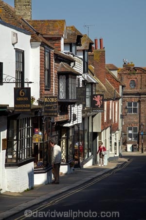 boutique;boutiques;Britain;British-Isles;building;buildings;Cinque-Ports;commerce;commercial;East-Sussex;England;Europe;G.B.;GB;Great-Britain;heritage;historic;historic-building;historic-buildings;historical;historical-building;historical-buildings;history;image;images;Lion-St;Lion-Street;old;photo;photos;retail;retail-store;retailer;retailers;Rye;shop;shopper;shoppers;shopping;shops;South-East-England;store;stores;street-scene;street-scenes;Sussex;tradition;traditional;U.K.;UK;United-Kingdom