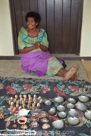 commerce;commercial;Coral-Coast;female;Fij;Fiji-Islands;fijian;fijians;island;islands;lady;market;market-place;market_place;marketplace;markets;Namaqumaqua;Namaqumaqua-village;Pacific;people;person;produce;product;products;retail;retailer;retailers;shell;shells;shop;shopping;shops;South-Pacific;souvenir;souvenirs;stall;stalls;steet-scene;street-scenes;tourism;Viti-Levu;Viti-Levu-Is;Viti-Levu-Island;woman;women